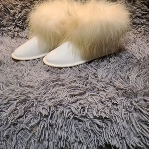 UGG Shearling Leather Ankle Boots, White, size 7